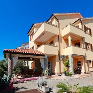 Omanovic Apartament